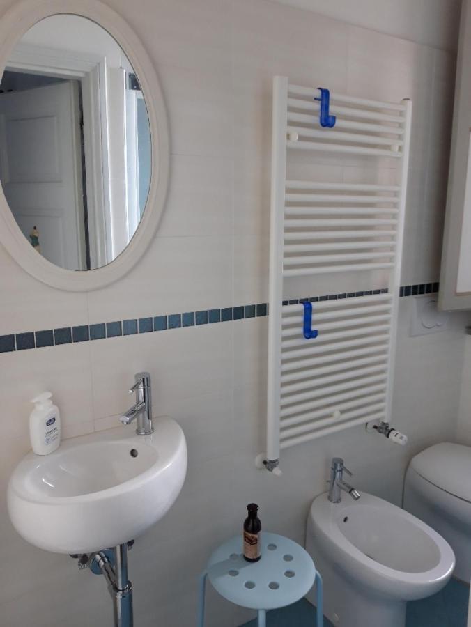 Lupo Azzurro Bed & Breakfast Siena Bagian luar foto